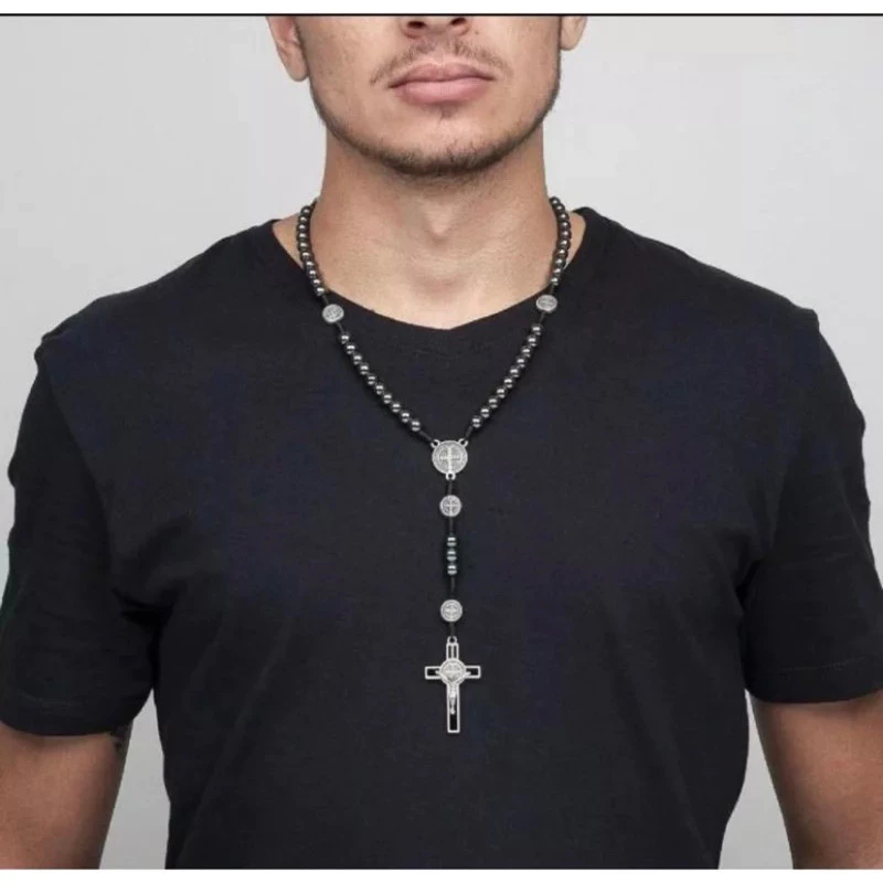 kit terço e pulseira de hematita com medalha de São Bento 3