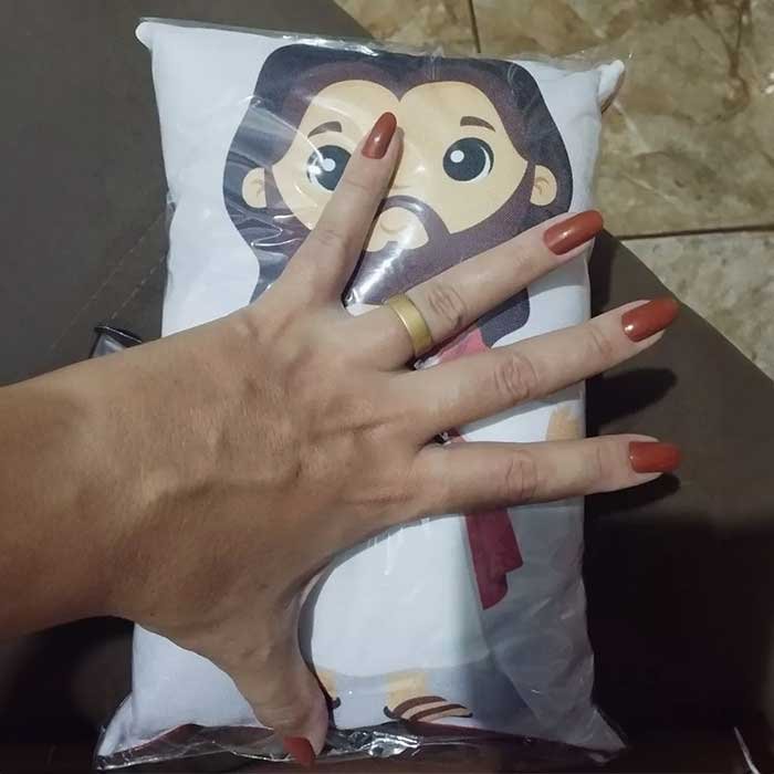 ALMOFADA NANINHA COM IMAGENS SAGRADAS 12
